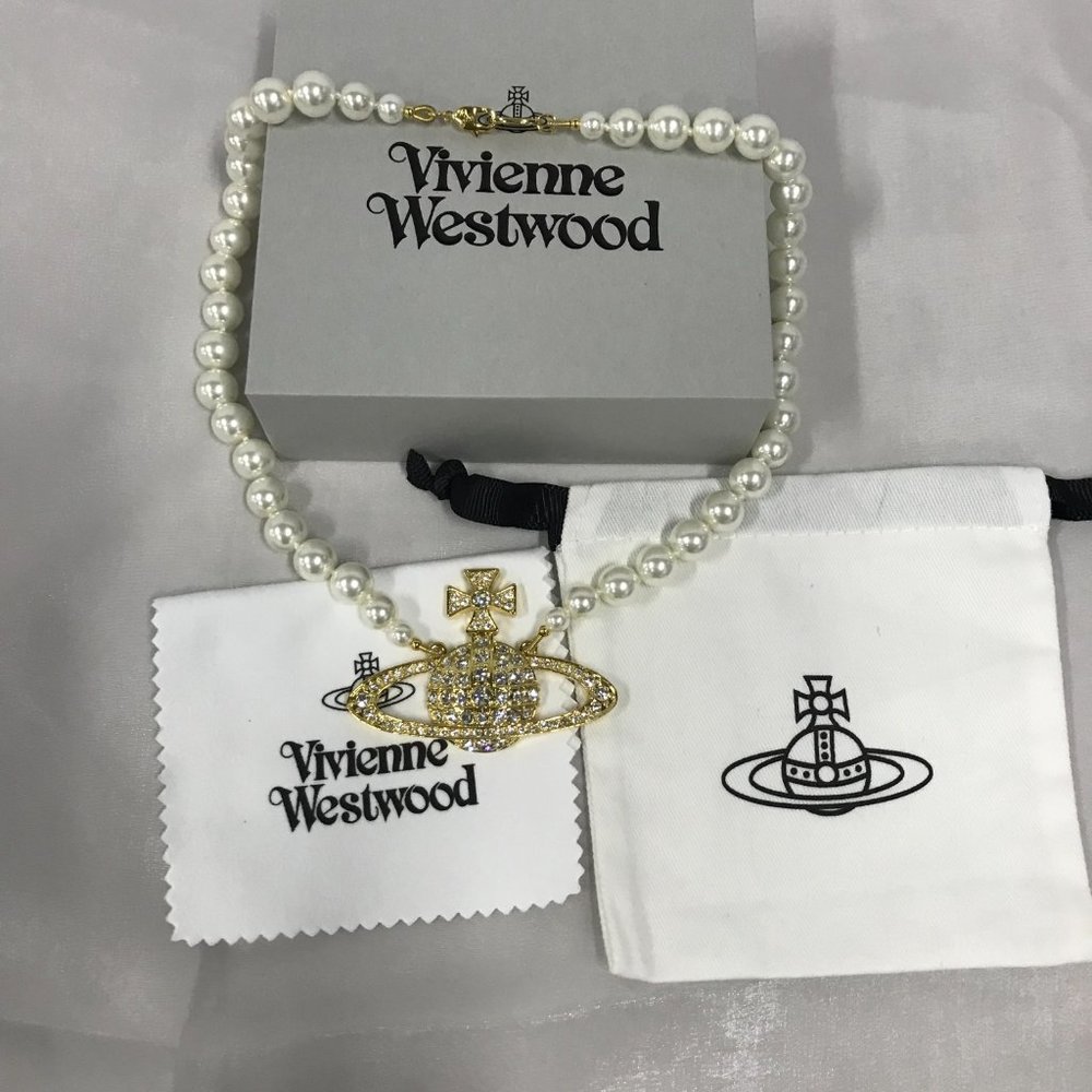 Vivienne Westwood Bas Relief Pearl Necklace Gold Tone LARGE